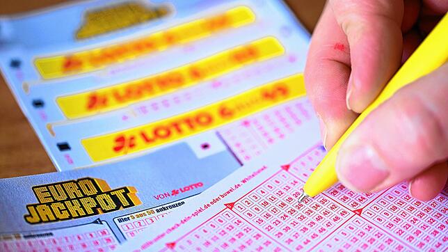 Die Gewinnerin aus dem Kreis hat mit den Zahlen 11, 20, 28, 30, 35 und 41 mehr als eine Million Euro gewonnen (Symbolbild).