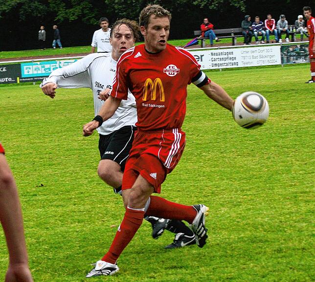 Bild 12: Schnappschüsse aus der Bezirksliga-Saison 2010/2011