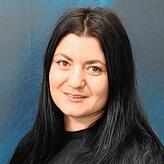 Inna Vityuk, 31, gehört mit Hannah Kyrychenko und Lena Theiner zum Kern der Frauen, die mit Bastel- und Backaktionen das Geld für ...