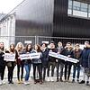 Stele für die Stadthalle: Die Schüler der Robert-Schumann-Realschule planen ein Kunst-Projekt mit ihren Lehrerinnen Veronika Gerspach, ...