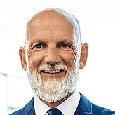 „Wir werden die Dekarbonisierung der Schifffahrt vorantreiben. Wir wollen das, aber die Rahmenbedingungen müssen stimmen. Im Moment gibt ...