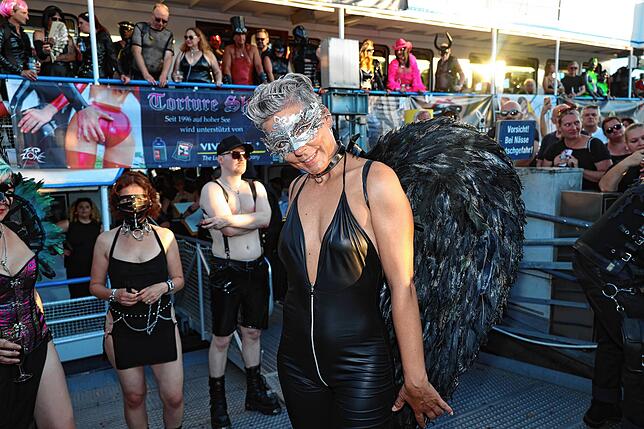 Bild 19: Lack, Leder, Latex! Dieses Spektakel bieten die BDSM-Fans im Konstanzer Hafen