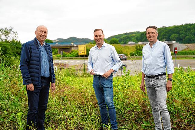 Bild 11: Schritt für Schritt zur fertigen Trasse: So ist die Ortsumfahrung Oberlauchringen in den vergangenen Jahren gewachsen