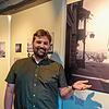 Museumsleiter Julian Windmöller führt durch die neue Ausstellung im Stadtmuseum.
