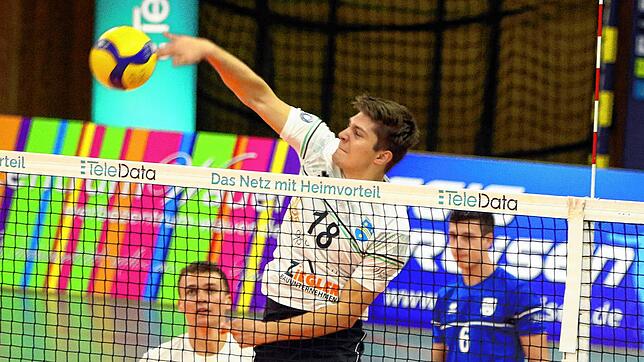 Das letzte Heimspiel 2023 bestreitet der TSV Mimmenhausen (Pascal Zippel im Angriff) gegen Ludwigsburg.