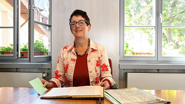 Stadtarchivarin Evelyn Klein stieß durch Zufall darauf, wann der bürgerliche Franz Werner Kirchhofer und die adlige Ursula von Schönau ...