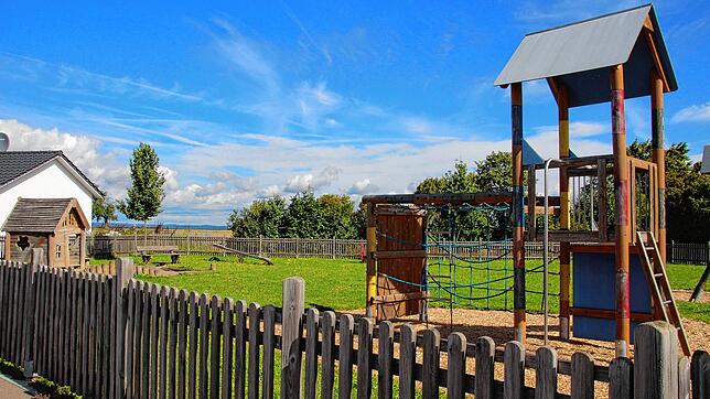 Im Baugebiet „Annenesch“ wurde auch dieser schöne Kinderspielplatz angelegt. Der Gemeinderat hatte 2023 die Erweiterung um den fünften ...