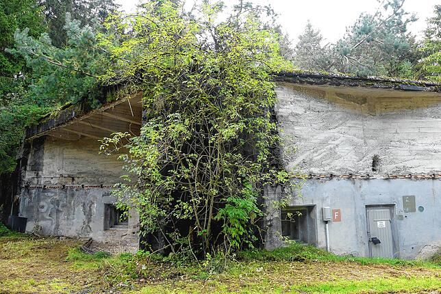 Ein alter Bunker der Wehrmacht bei der Schießbahn 8.