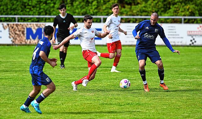 Bild 20: SV Blau-Weiß Murg gewinnt mit 2:1 gegen den SV Jestetten – und wir haben Fotos!