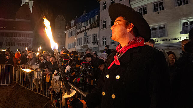 Bild 12: In Überlingen beerdigen Narren die fünfte Jahreszeit mit einem grandiosen Höhepunkt!