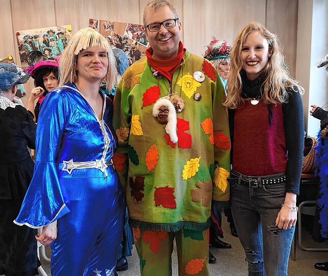 So schön war‘s: Auch der närrische Besuch der SÜDKURIER-Damen Verena Wehrle und Jennifer Moog bei Bürgi Alex Guhl fällt dieses ...