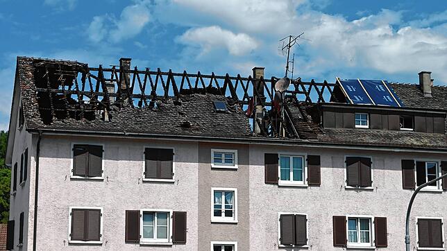 Die Ermittlungen zur Brandursache an der Radolfzeller Straße in Stockach laufen noch.