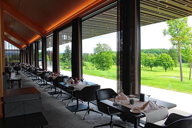 Das Restaurant im Öschberghof. Während Fußballer hier untergebracht sind, arbeitet die Küche mit den Vereinsköchen zusammen.