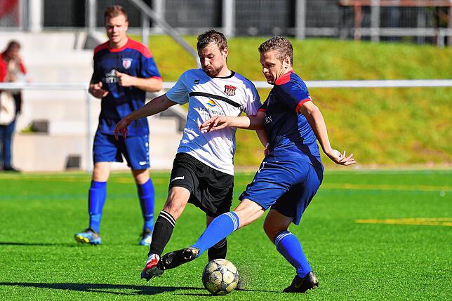 Bild 30: FV Lörrach-Brombach II besiegt Aufsteiger FC Schlüchttal glatt mit 4:0 &ndash; und wir haben die Bilder!