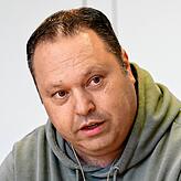 Gabriel Albilia, stellvertretender Vorsitzender der Synagogengemeinde Konstanz, sagt: „Es geht mir beschissen, wenn ich sehe, dass ...