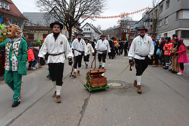 Bild 24: Bonndorf feiert den 40. Geburtstag des Narrenvereins mit riesigem Umzug