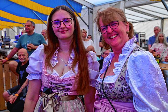 Bild 23: 1000 Besucher feiern mit der Spider Murphy Gang