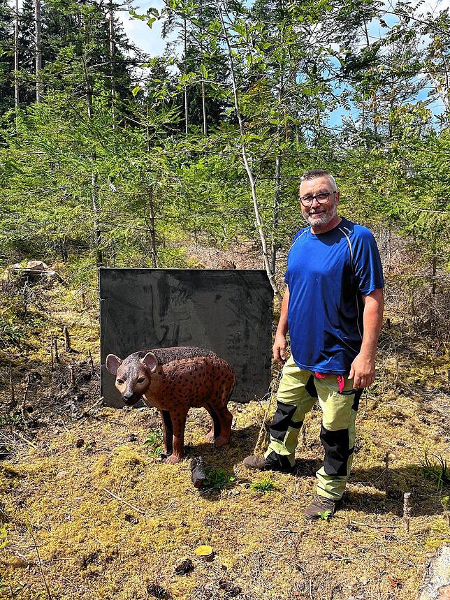 Ein ungewohnter Anblick für Schwarzwälder: Hyänen, Antilopen und weitere exotische Tiere dienen als Ziele im Bogenparcours.
