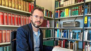 Stadtarchivar Markus Teubert im Lesesaal des Stadtarchivs Villingen-Schwenningen.