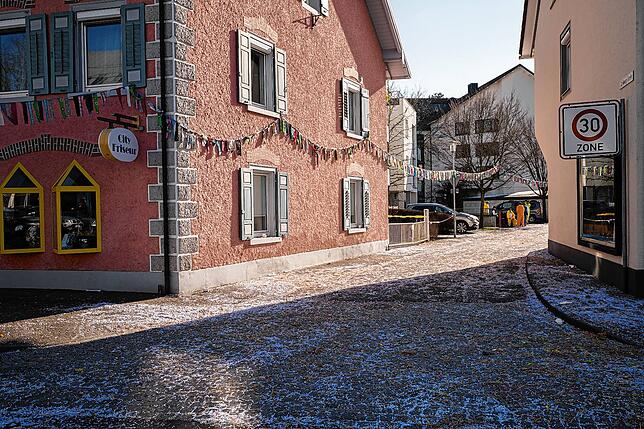 Bild 14: Unvergessliche Bilder vom Rosenmontagsumzug in Gottmadingen: So bunt war die Fasnacht 2025!