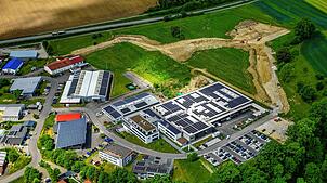 Der Fortschritt der Arbeiten zur Erweiterung des Gewerbegebiets Himmelreich ist aus der Luft inzwischen deutlich zu erkennen. Bei dem ...