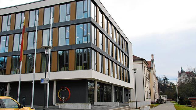 Im Landratsamt in Sigmaringen tagt der Kreistag im Prinzip einmal im Quartal und legt dabei die Eckpunkte für das politische, ...