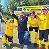 Im Kreise seiner Spieler fühlt sich Gian Vito Diliso am wohlsten.