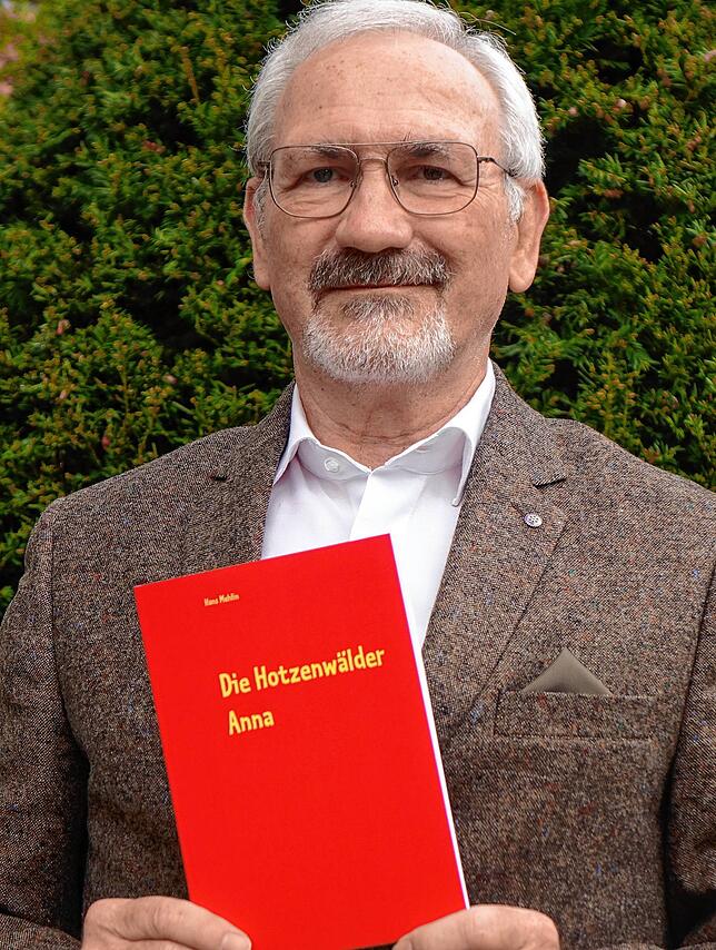 Hans Mehlin erzählt in Die Hotzenwälder Anna die Lebensgeschichte seiner Uroma. Bild: Jürgen Scharf