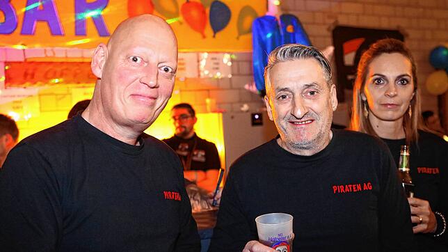 Bild 30: Die Lausbuben der Hofpeter feiern Geburtstag! Die besten Bilder vom Ball in Konstanz