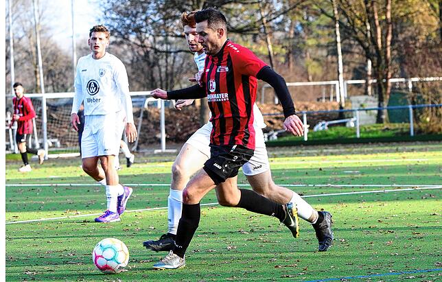 Bild 15: SC Markdorf gewinnt letztes Heimspiel 2024 mit 3:0 gegen FC Bodman-Ludwigshafen. Die besten Bilder!