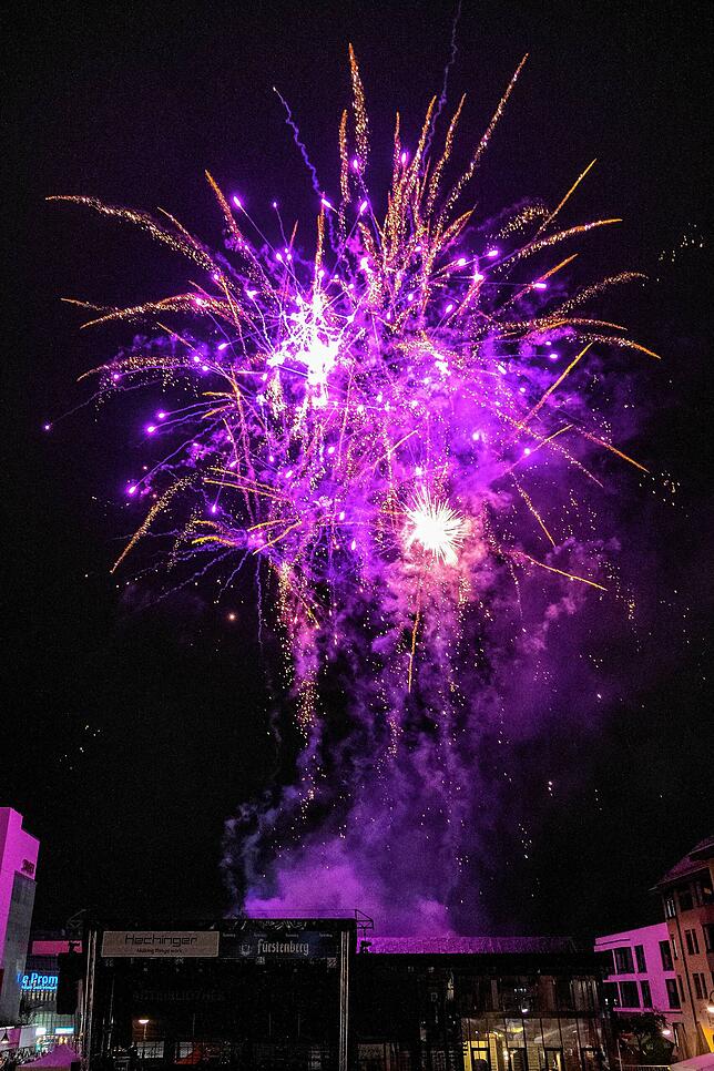 Das Feuerwerk setzt den furiosen Schlusspunkt.