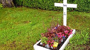 Joris‘ Grab auf dem Friedhof in Stetten a.k.M.