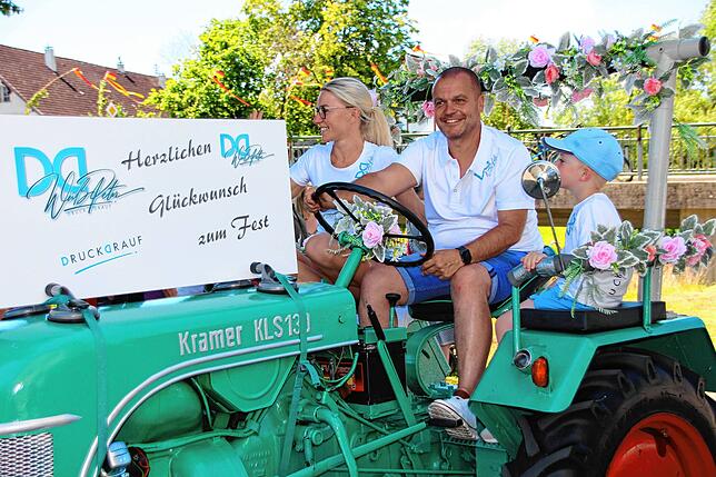 Bild 12: Dorf-Musik-Fest und Bezirksmusikfest in Menningen