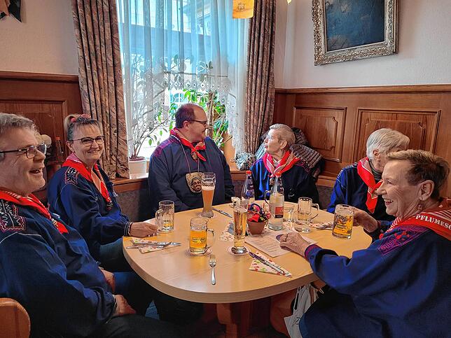 Bild 11: Bilder der Fasneteröffnung mit Schlüsselübergabe am Rathaus