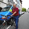 Peter Schuck erledigt viel mit dem Fahrrad. Trotzdem kann er nicht auf das eigene Auto -. und damit verbunden auf einen ...