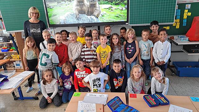 25 Kinder besuchen die Klasse 1d der Goetheschule in Rheinfelden. Klassenlehrerin ist Susanne Coerschulte-Zehnder.