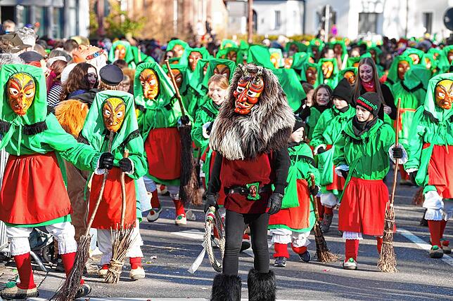Bild 7: Fasnet in Villingen: Die besten Bilder vom spektakulären Umzug 2025!