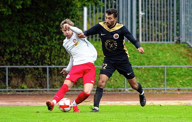 Bild 16: Türk. SV Singen gewinnt Bezirksduell beim SC Pfullendorf. Die besten Bilder vom 3:1-Erfolg.