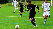 Larsen Naletilic (am Ball) traf bei dem 4:1-Sieg der Villinger doppelt. (Archivbild)