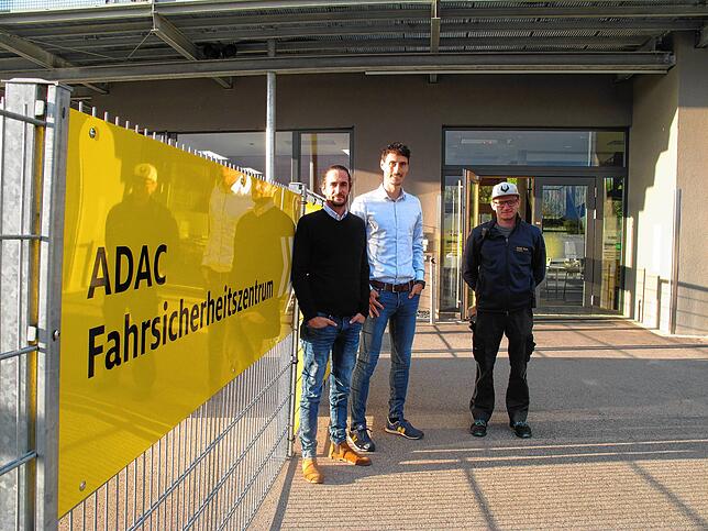 Die Mitarbeiter des ADAC-Mobilitätszentrums (von links): Dennis Boll, Torsten Ruddies (Leiter) und Jakob Hiß.