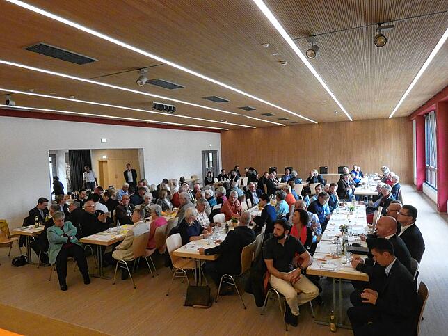 Gut besucht war die Kreisversammlung des CDU-Kreisverbandes Waldshut im Bürgersaal in Birndorf.