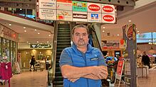 Laszlo Hun (57) ist Hausmeister im Überlinger Einkaufszentrums La Piazza. Bild: Martin Baur