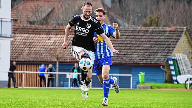 Der Bruder kann es auch: Während Adrian Malzacher zum 4:1-Erfolg des SV Todtmoos beim SV Eichsel zwei Treffer beisteuerte und sein Konto ...