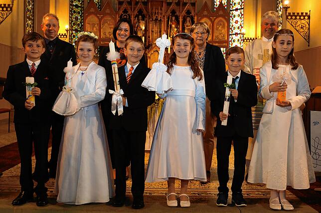 Kirchengemeinde Stockach-Zizenhausen: Mia Dummel, Leonie Renner, Lena Gitschier, Johannes Schönenberger, Nico Schmid, Silas Löffler ...