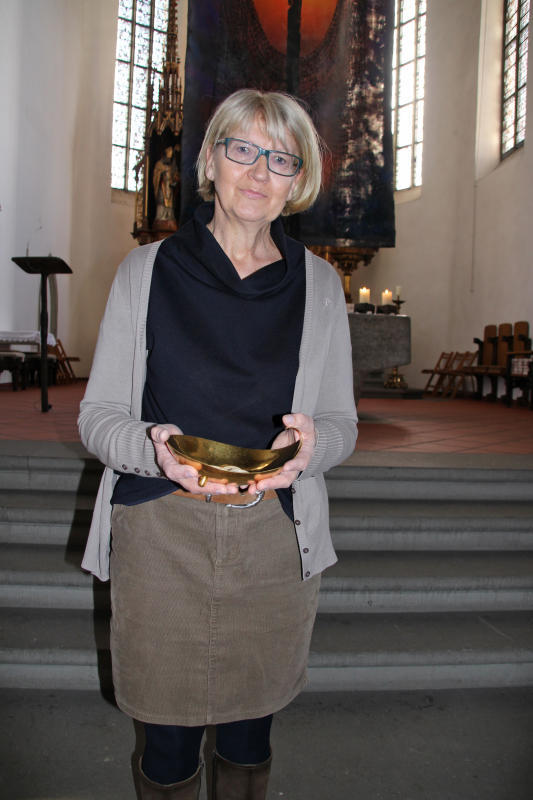 Heute ist Lisa Bitzenhofer selbst Kommunionhelferin.