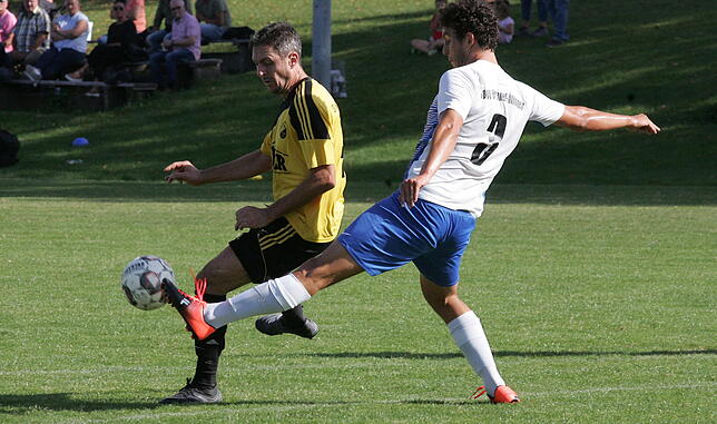 Bild 12: SV Nöggenschwiel verliert gegen Spvgg. Brennet-Öflingen mit 2:3 &ndash; wir haben die Bilder!