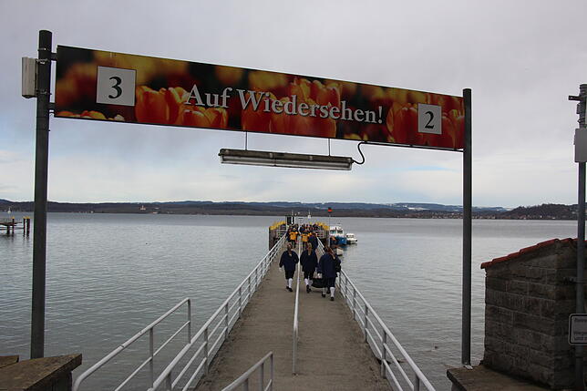 Fünfte Küchlinfahrt der Narrenzunft Überlingen von Überlingen auf die Insel Mainau.