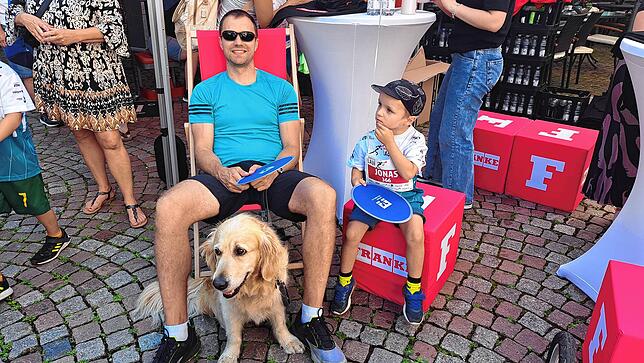 Bild 16: Mehr als 2500 beim Trompeterlauf – das sind die Bilder
