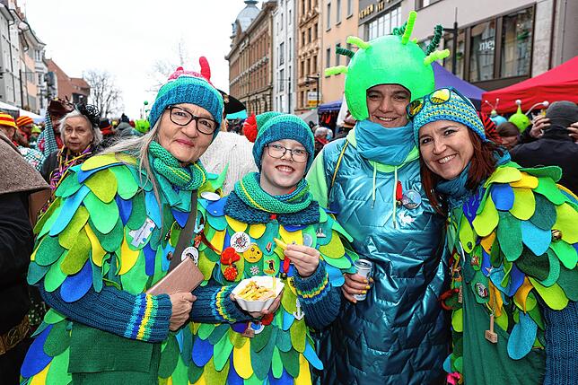 Bild 25: Narrenmarkt 2025: Alle Bilder von den Besuchern auf der Marktstätte