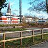 Neben den Gleisen ist aktuell noch ein Parcour für kleine Kinder zu finden &ndash; bald aber soll er einem Eiswagen weichen. Wird Ersatz ...